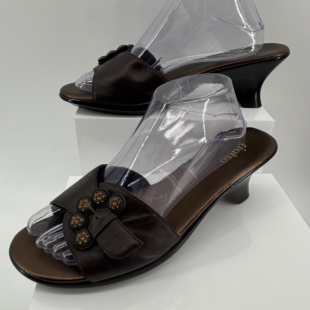 Rialto Starship Brown Leather Ornate Buckle Kitten Heel Slide Sandals 10M